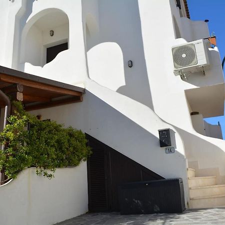 Casa Della Vespa Орозеи Екстериор снимка
