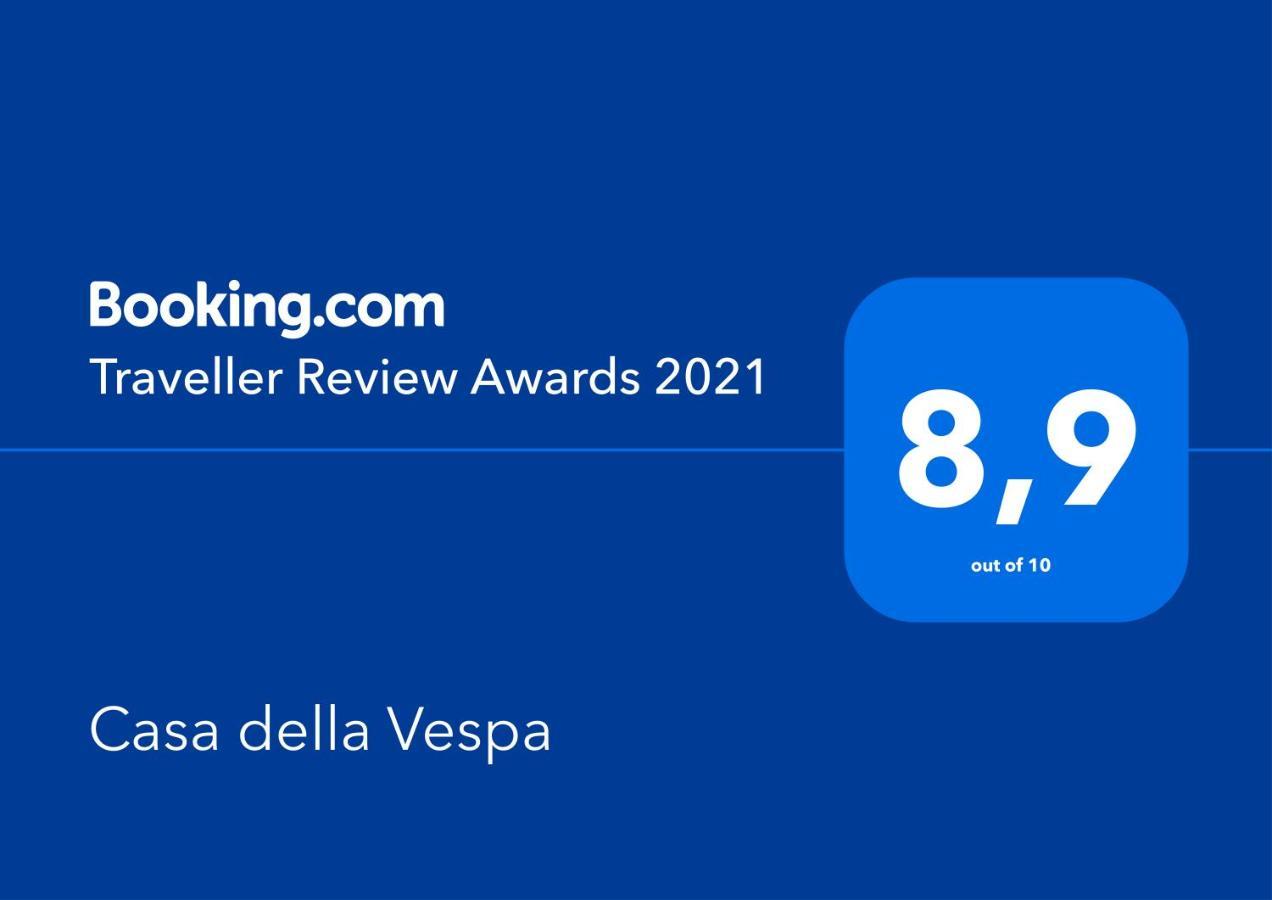 Casa Della Vespa Орозеи Екстериор снимка
